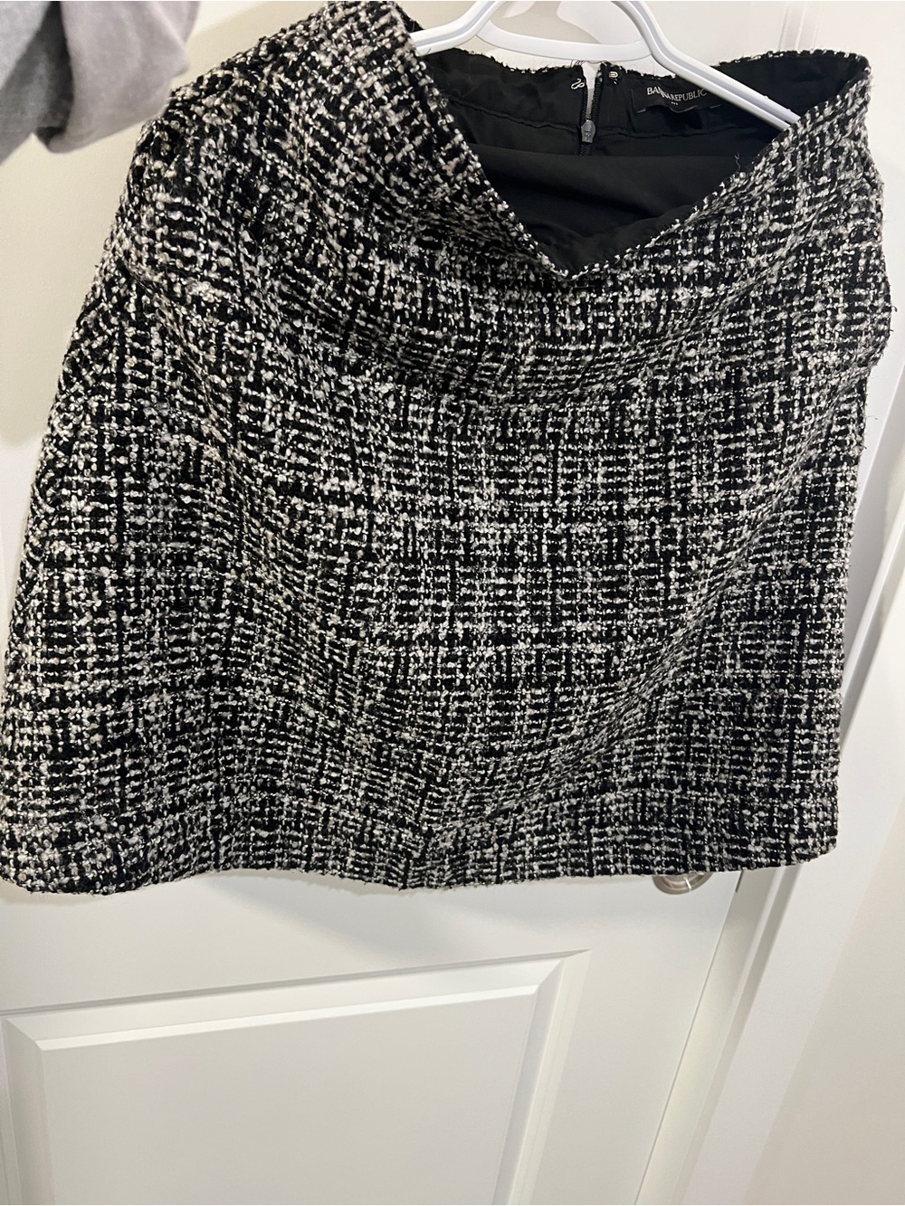 Banana Republic Black & White Tweed A-Line Mini Skirt